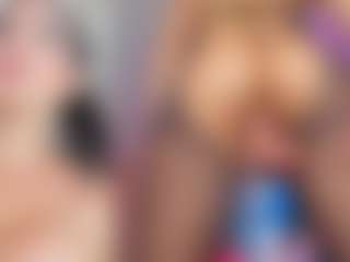Live cam show with Sara-evans03 - Public on eurowanks.com