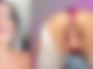 Live cam show with Sara-evans03 - Gagging on Camsoda