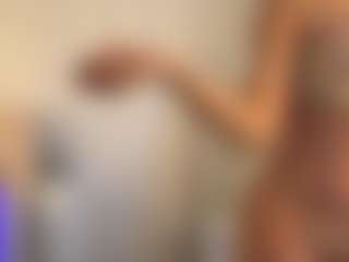 Scarlett Moonmuse's Live Sex Cam Show