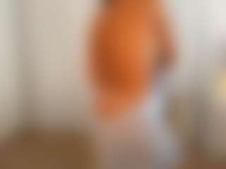 Live cam show with Scarlett Moonmuse - Strip on Fling VIP Chat