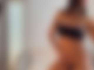 Live cam show with Scarlett Moonmuse - Brown Hair on Mixed Magazine Live