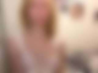 Live cam show with SharronHelzer - Green Eyes on SpunkLive