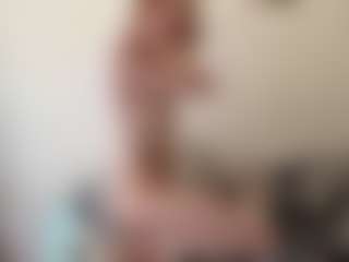 SharronHelzer's Live Sex Cam Show