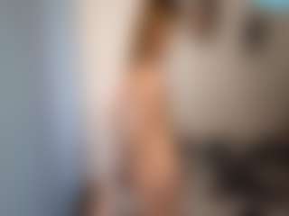 SharronHelzer's Live Sex Cam Show