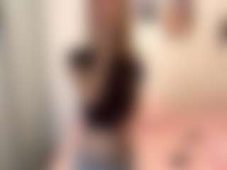 SharronHelzer's Live Sex Cam Show