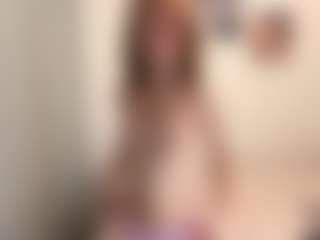 Live cam show with SharronHelzer - Ass Clapping on Milfs Live