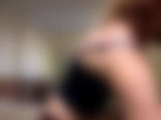 Live cam show with SharronHelzer - Ass Clapping on Camsoda