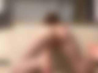 SharronHelzer's Live Sex Cam Show