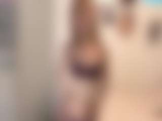 Live cam show with SharronHelzer - Sexy on CamwithHer