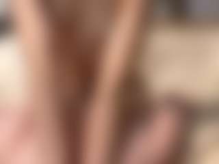 Live cam show with SharronHelzer - Flashing on Camsoda