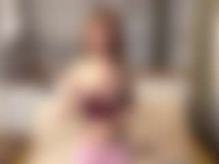 SharronHelzer's Live Sex Cam Show