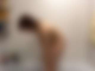 Live cam show with SharronHelzer - Thin on Camsoda