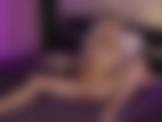 Live cam show with Webpetite - Blonde Hair Petite on https://playwithruby.com