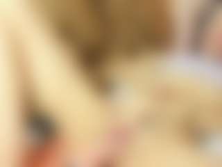 Live cam show with Alexa-Lynx - Gray Eyes on SmokeAndPoke