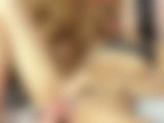 Live cam show with Alexa - Fuck Machine on TeamSkeetLive