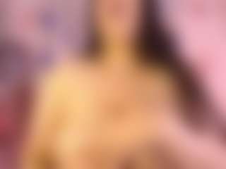 Dana MILF webcam performer live streaming