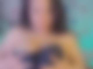 Live cam show with Dana - Brown Hair on Camsoda