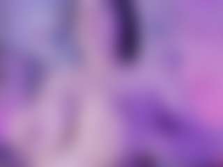Live cam show with Dana - Long Hair on AdultVida.com
