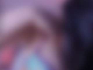 Live cam show with Dana - Shaved on CamSodaAdn
