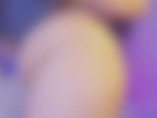 Live cam show with Dana - Shaved on Camsoda