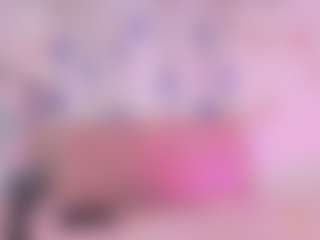 Live cam show with Dana - Bisexual on Camsoda