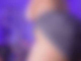Live cam show with Dana - Solo on Camsoda
