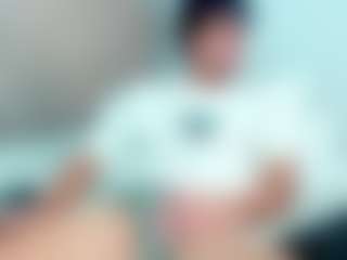 Live cam show with Meridaandwither - Teen (18+) on instabang