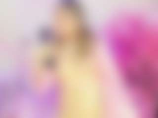 Live cam show with Nahomystar - Blonde Hair Petite on livesexfox.com