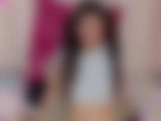 Live-Cam-Show mit SweetRenata - Double Penetration auf Camsoda