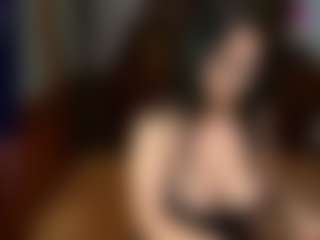 VictoriaHenao's Live Sex Cam Show