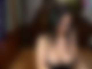 VictoriaHenao MILF webcam performer live streaming