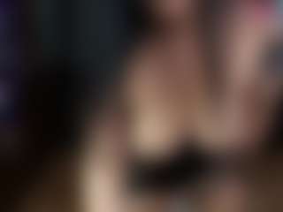 VictoriaHenao's Live Sex Cam Show