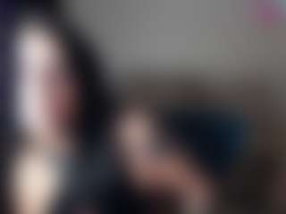 VictoriaHenao's Live Sex Cam Show