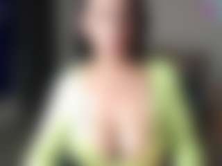 VictoriaHenao's Live Sex Cam Show