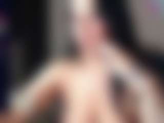 Live cam show with VictoriaHenao - Curvy Middle Aged on 1on1-livenow