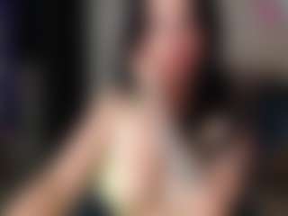 Live cam show with VictoriaHenao - Lovense Middle Aged on Hubzter Live