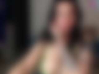 Live cam show with VictoriaHenao - Squirt MILF on Hubzter Live