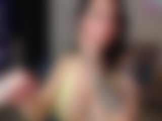 Live cam show with VictoriaHenao - Drinking on fuck-show.com