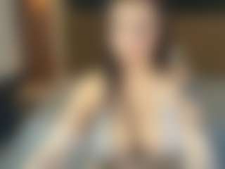 VictoriaHenao's Live Sex Cam Show