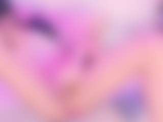 Live cam show with Violetbellarose - Tease on Camming Site