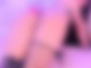 Live cam show with Violetbellarose - Tease on Camsoda