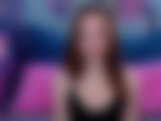 Live cam show with VivienneRoo - Body Massage on CamSextacy
