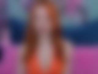 Live cam show with VivienneRoo - Student on Camsoda
