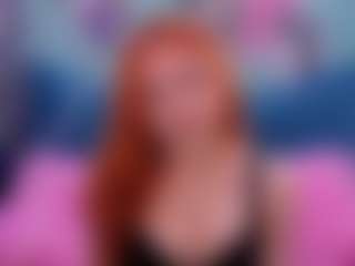 Live cam show with VivienneRoo - Student on Camsoda