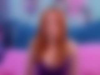 Live cam show with VivienneRoo - Cougar on Fit Hotties