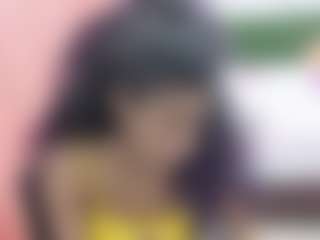 Live cam show with Thianaahorny - Athletic Ebony on Mixed Magazine Live