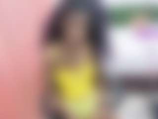 Live cam show with Thianaahorny - Genital Piercings on Uber Horny