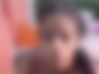 Live cam show with Thianaahorny - Facial on xDating