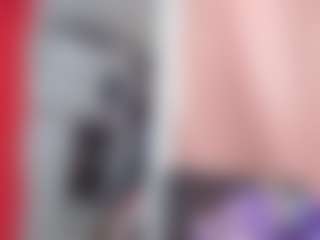 Live cam show with Thianaahorny - Facial on Soda Cam
