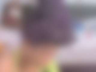 Live cam show with Thianaahorny - Black Petite on Strip Flash - Live Sex Shows